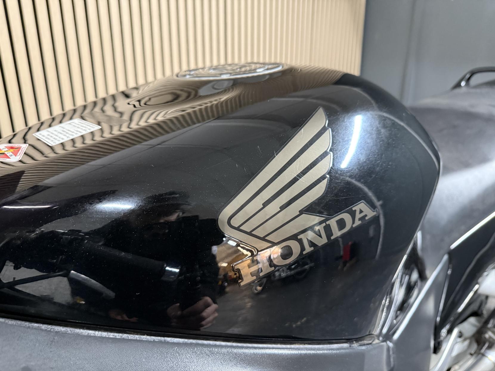 Honda CBR1100XX Super Blackbird 1100 Sports Tourer Petrol Manual (166 ps)