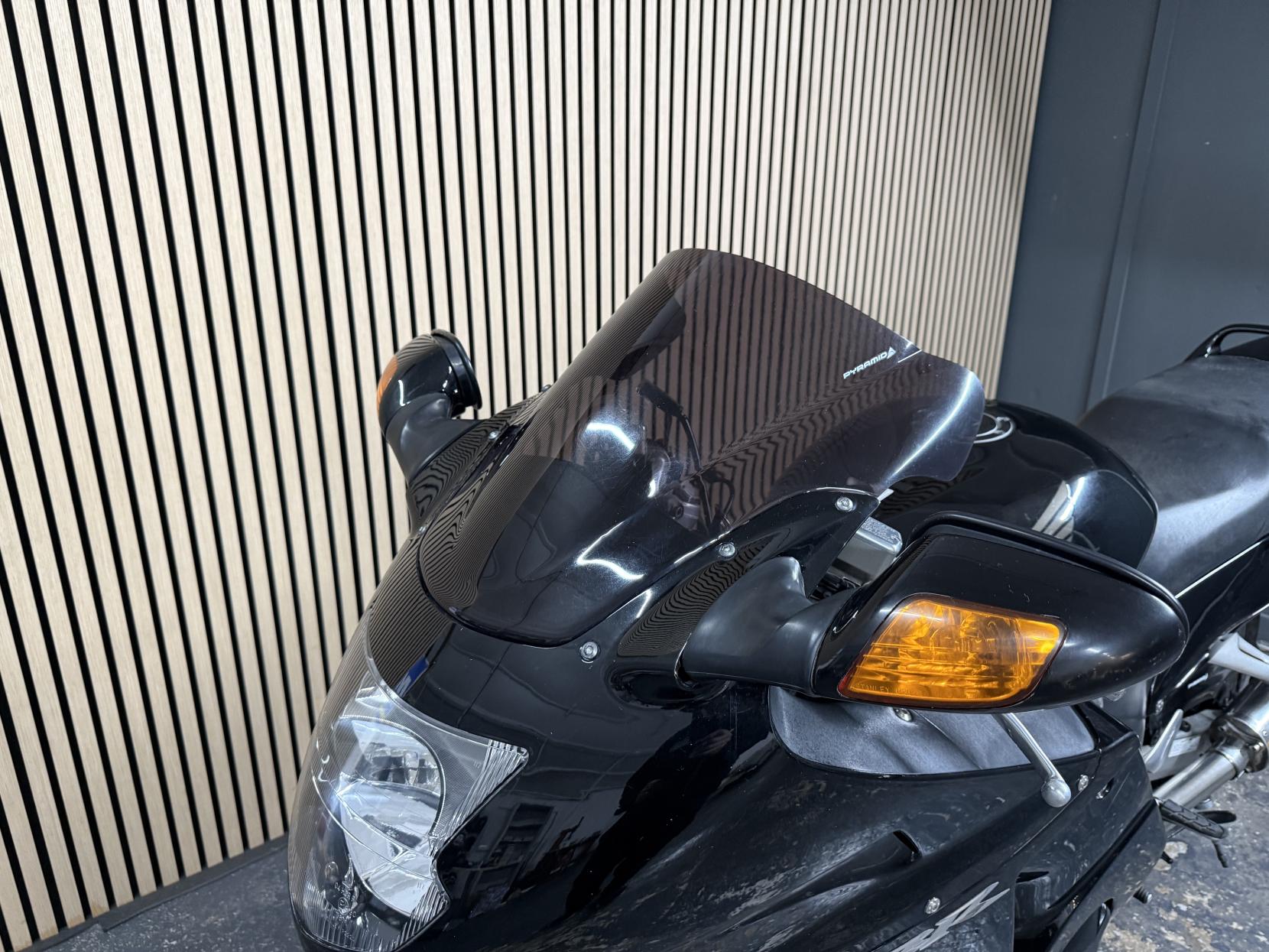 Honda CBR1100XX Super Blackbird 1100 Sports Tourer Petrol Manual (166 ps)