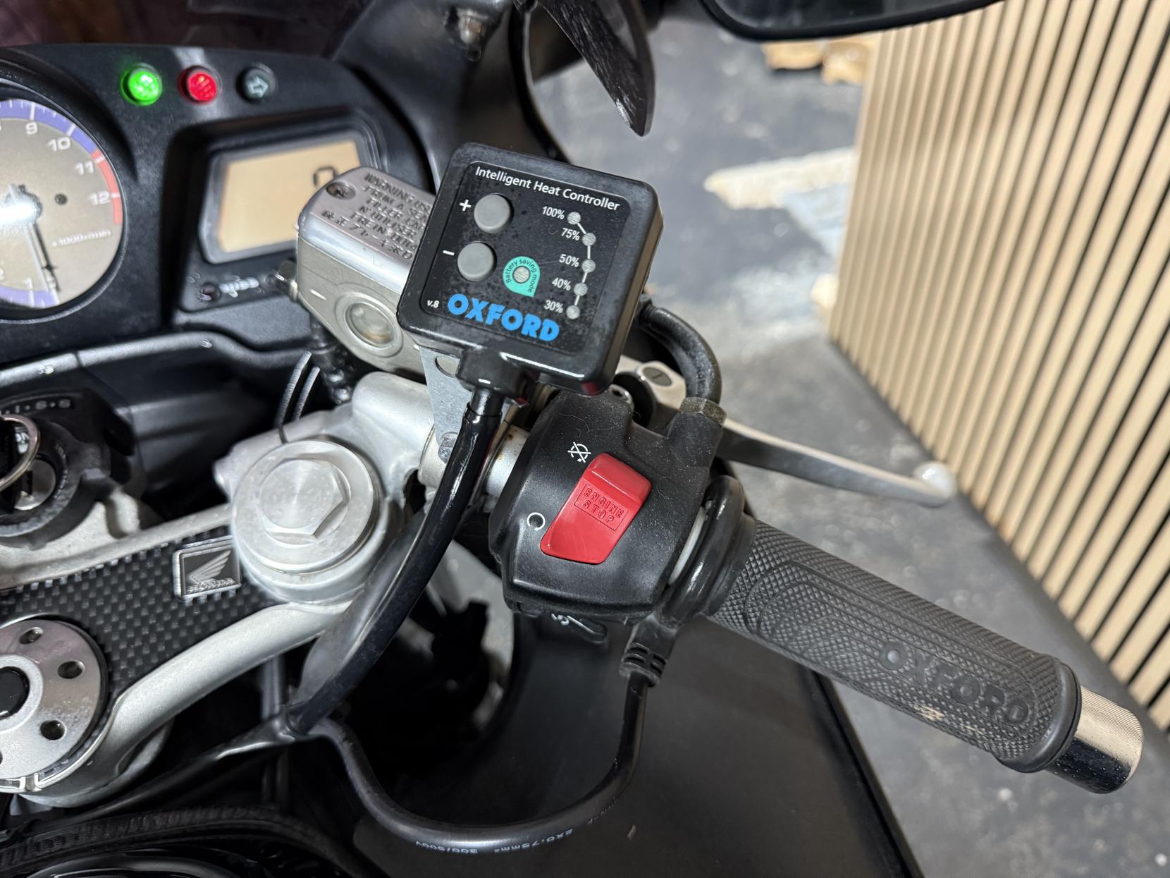 Honda CBR1100XX Super Blackbird 1100 Sports Tourer Petrol Manual (166 ps)