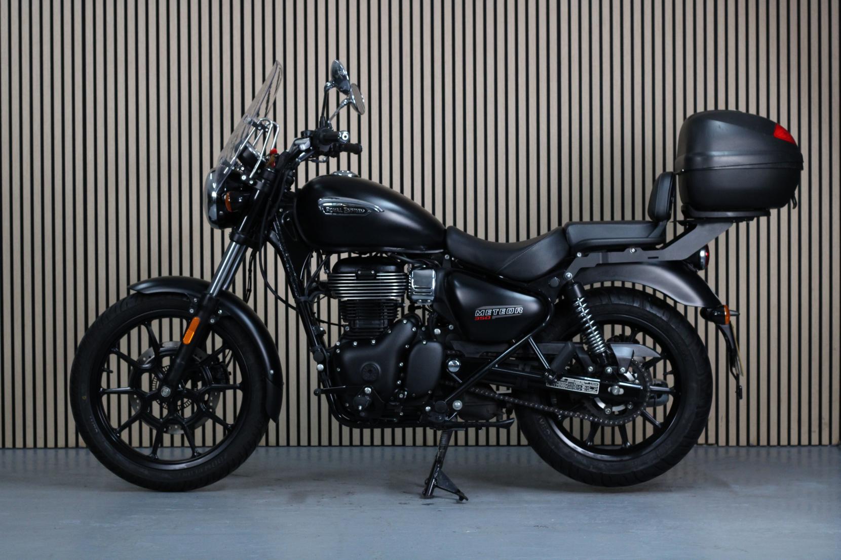 Royal Enfield Meteor 350 350 Roadster/Retro Petrol Manual Euro 5 (20 ps)