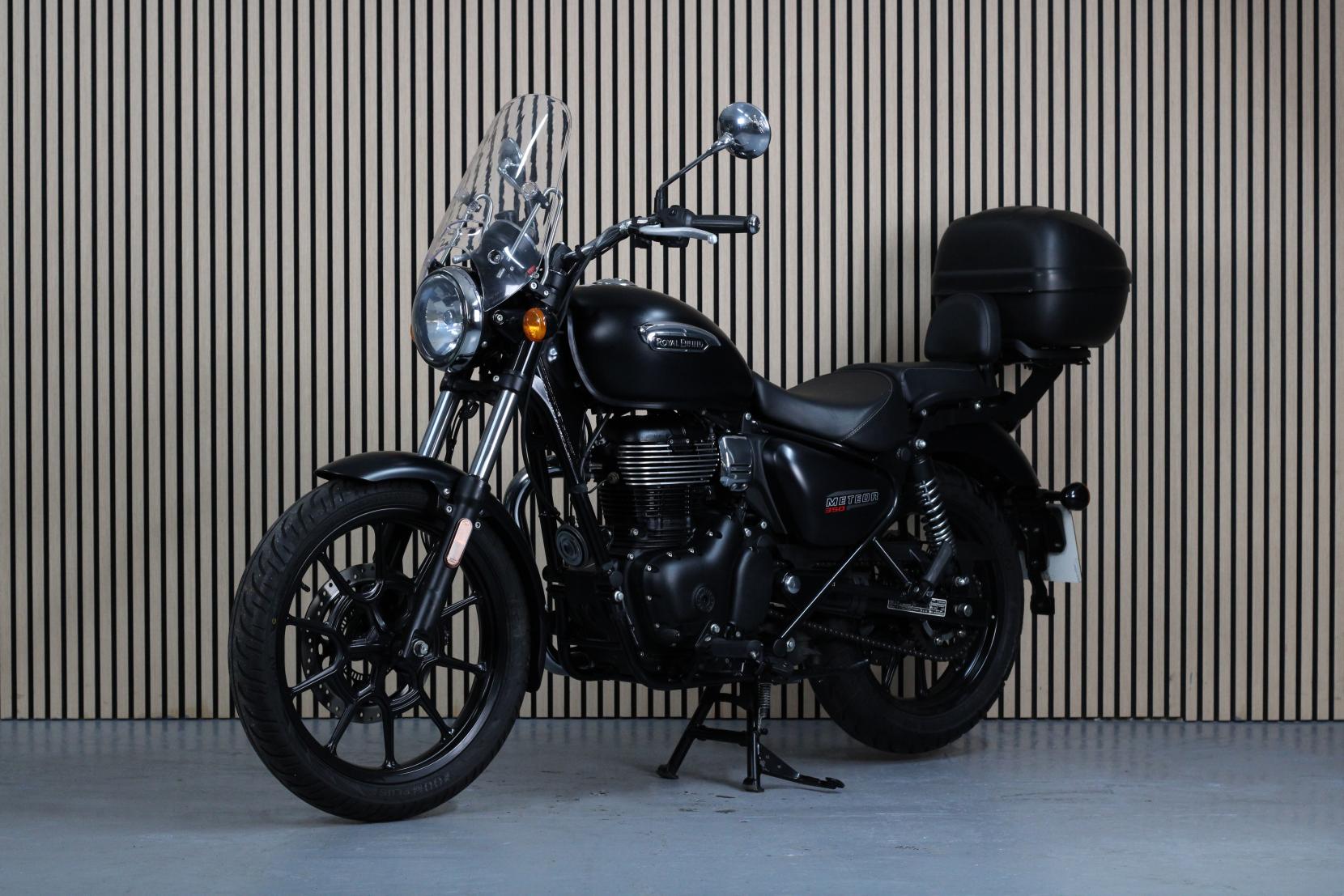 Royal Enfield Meteor 350 350 Roadster/Retro Petrol Manual Euro 5 (20 ps)