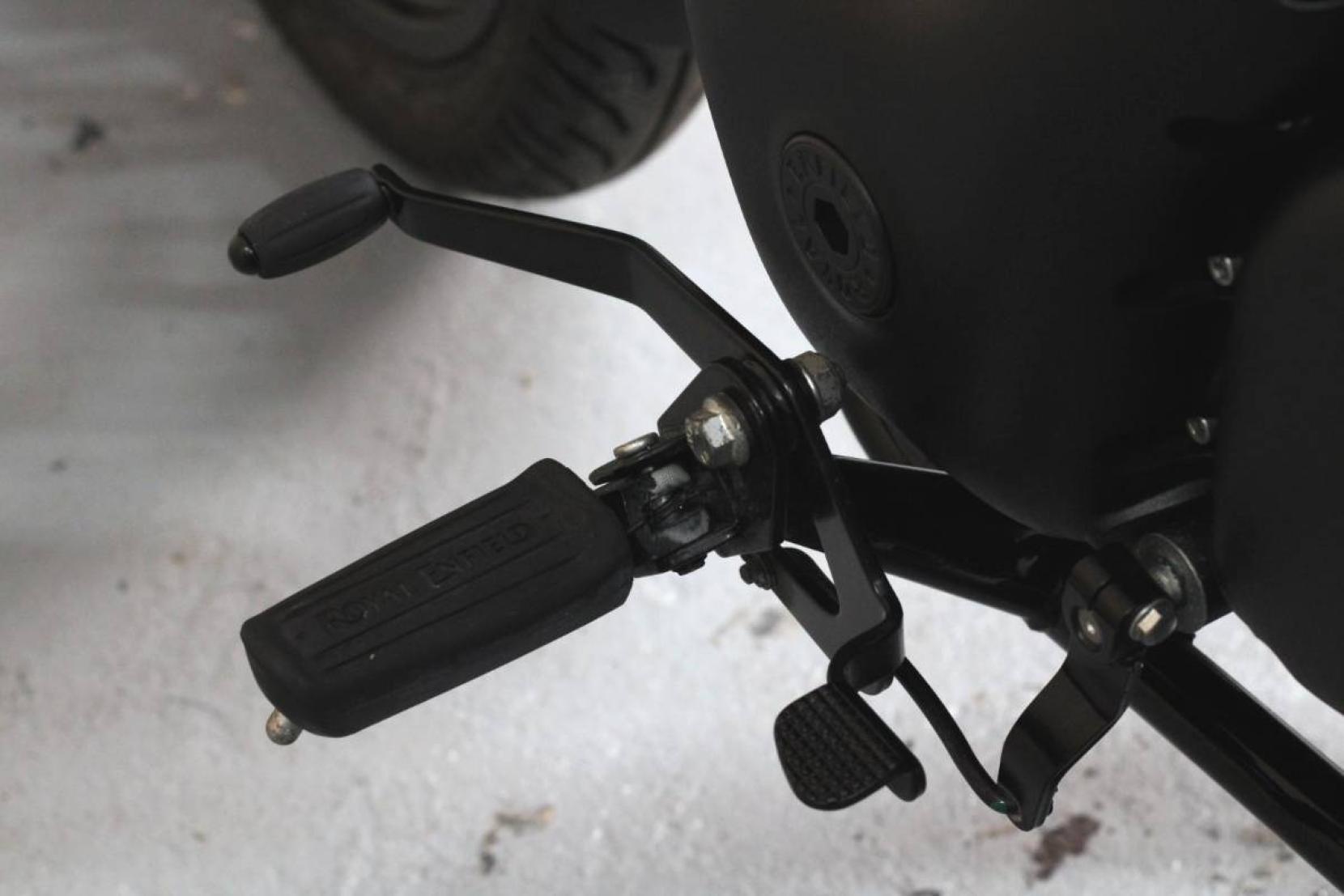 Royal Enfield Meteor 350 350 Roadster/Retro Petrol Manual Euro 5 (20 ps)