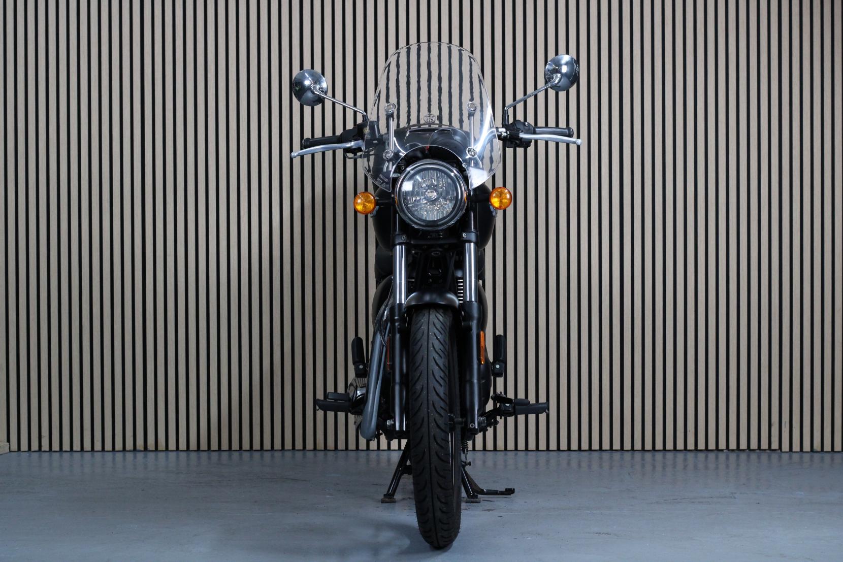 Royal Enfield Meteor 350 350 Roadster/Retro Petrol Manual Euro 5 (20 ps)