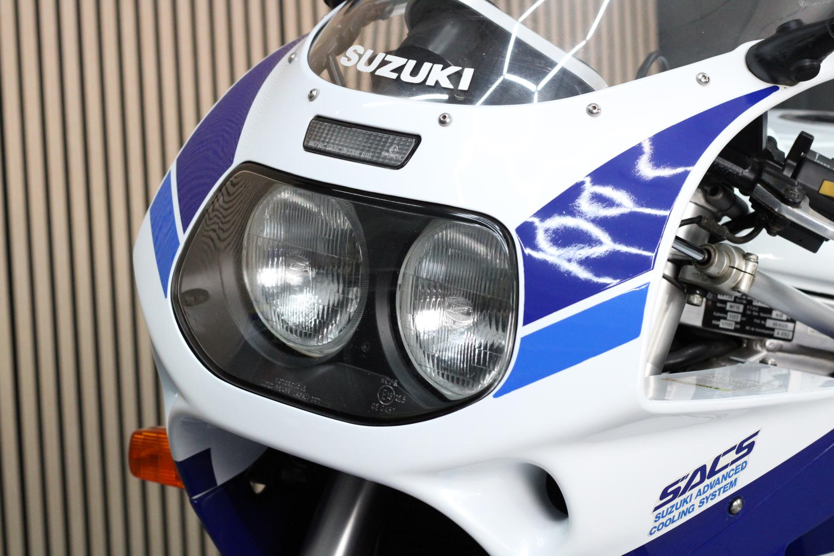 Suzuki GSX-R1100 Suzuki GSX-R 1100 (1992)