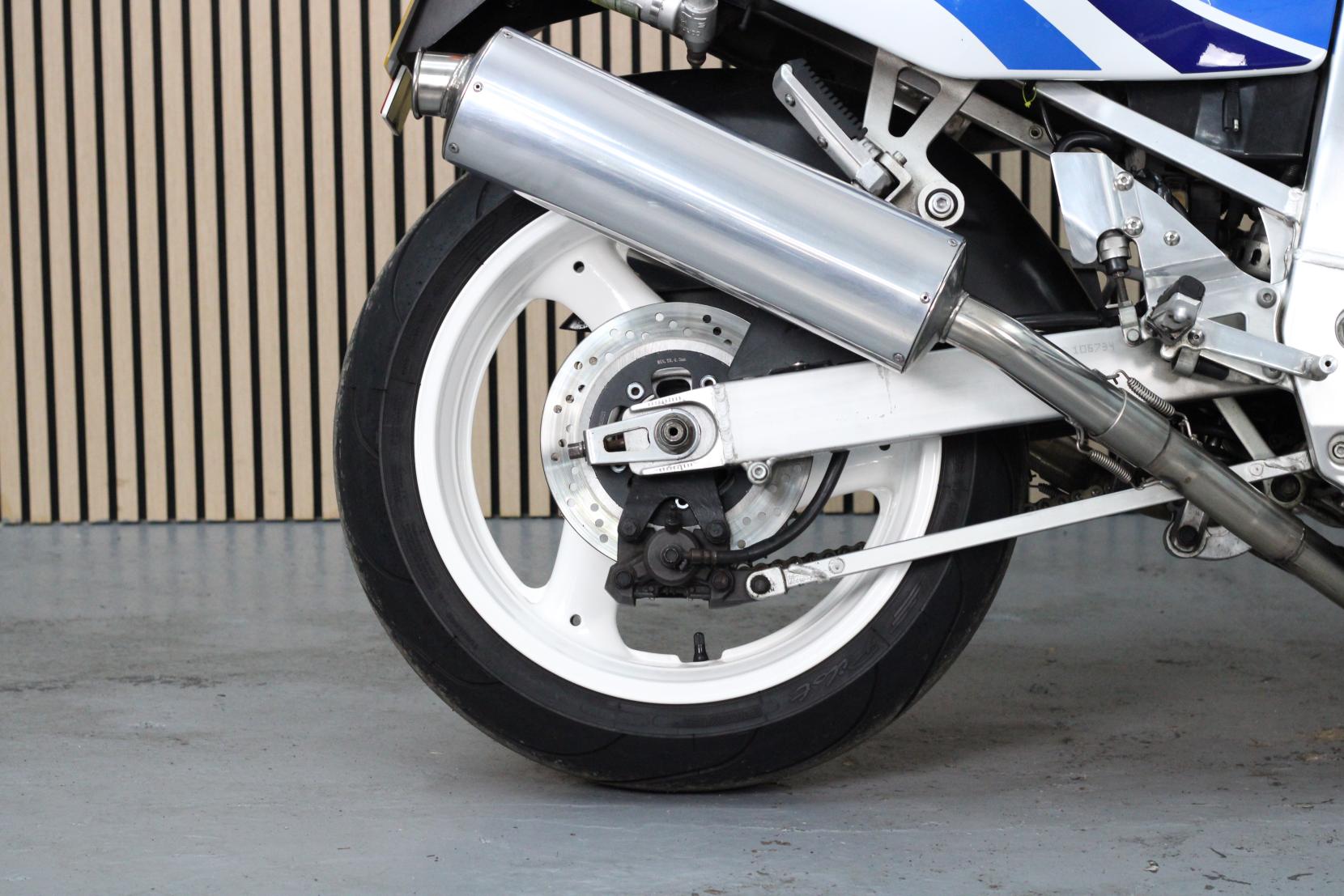 Suzuki GSX-R1100 Suzuki GSX-R 1100 (1992)