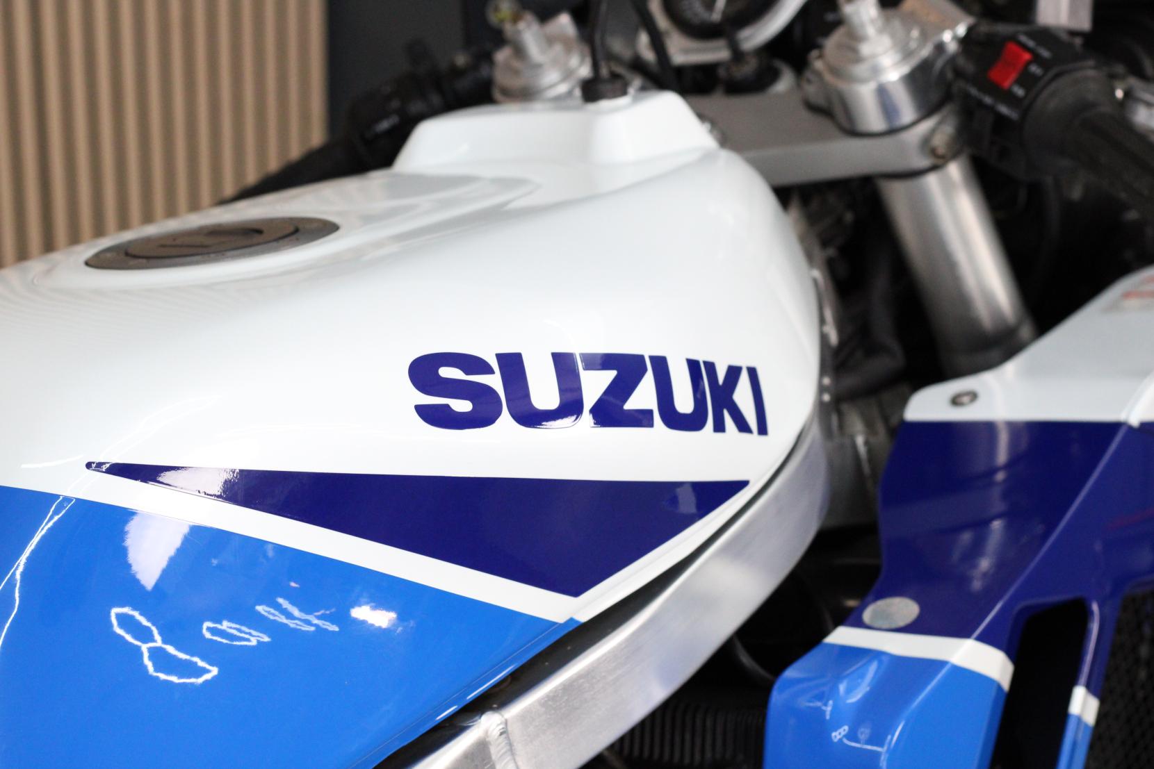 Suzuki GSX-R1100 Suzuki GSX-R 1100 (1992)