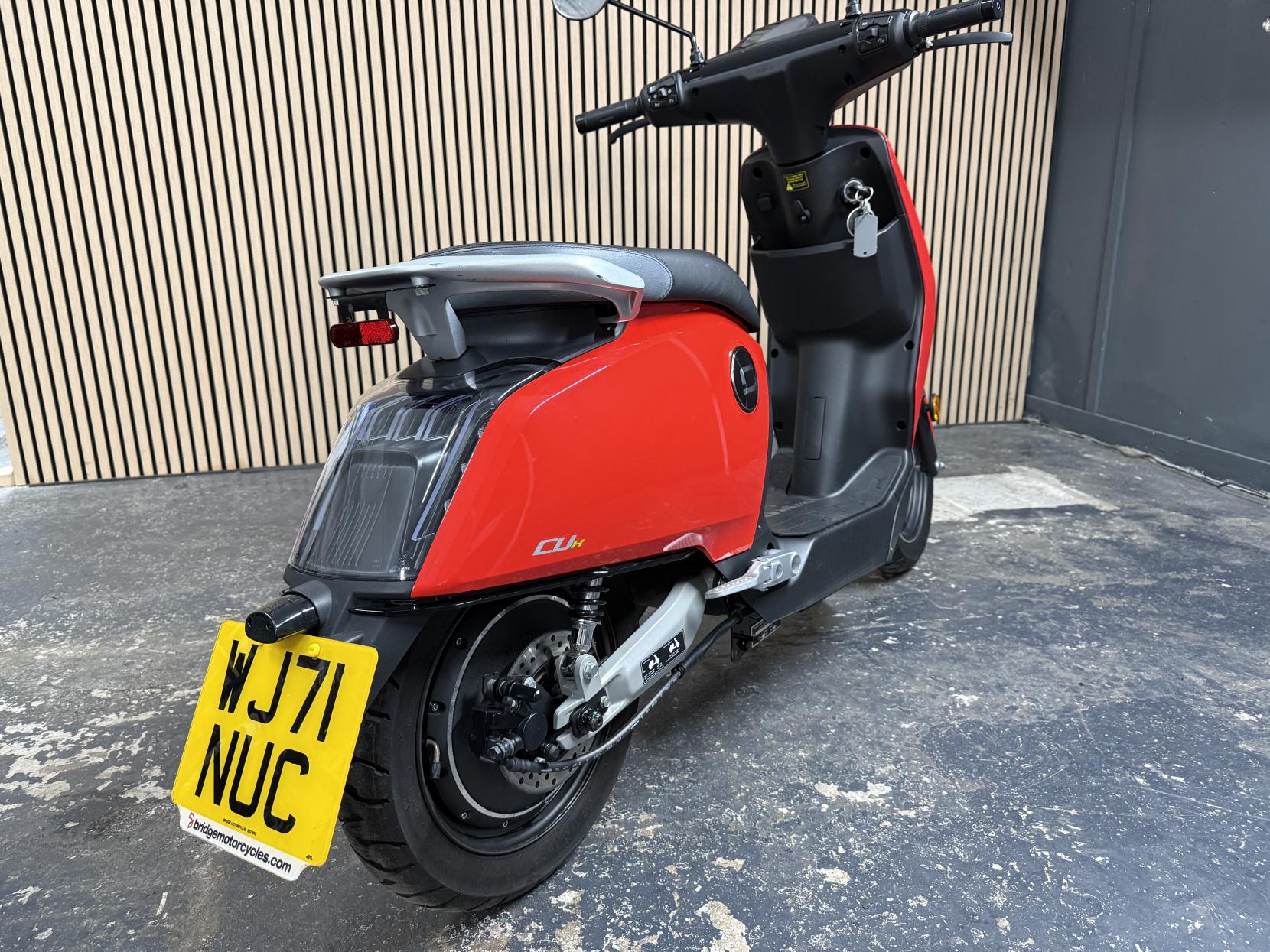 Vmoto CUx Moped Electric Automatic (4 ps)
