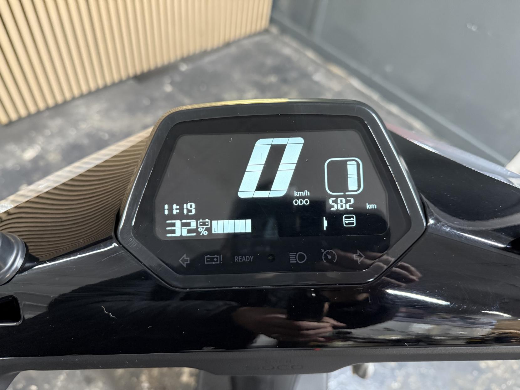 Vmoto CUx Moped Electric Automatic (4 ps)