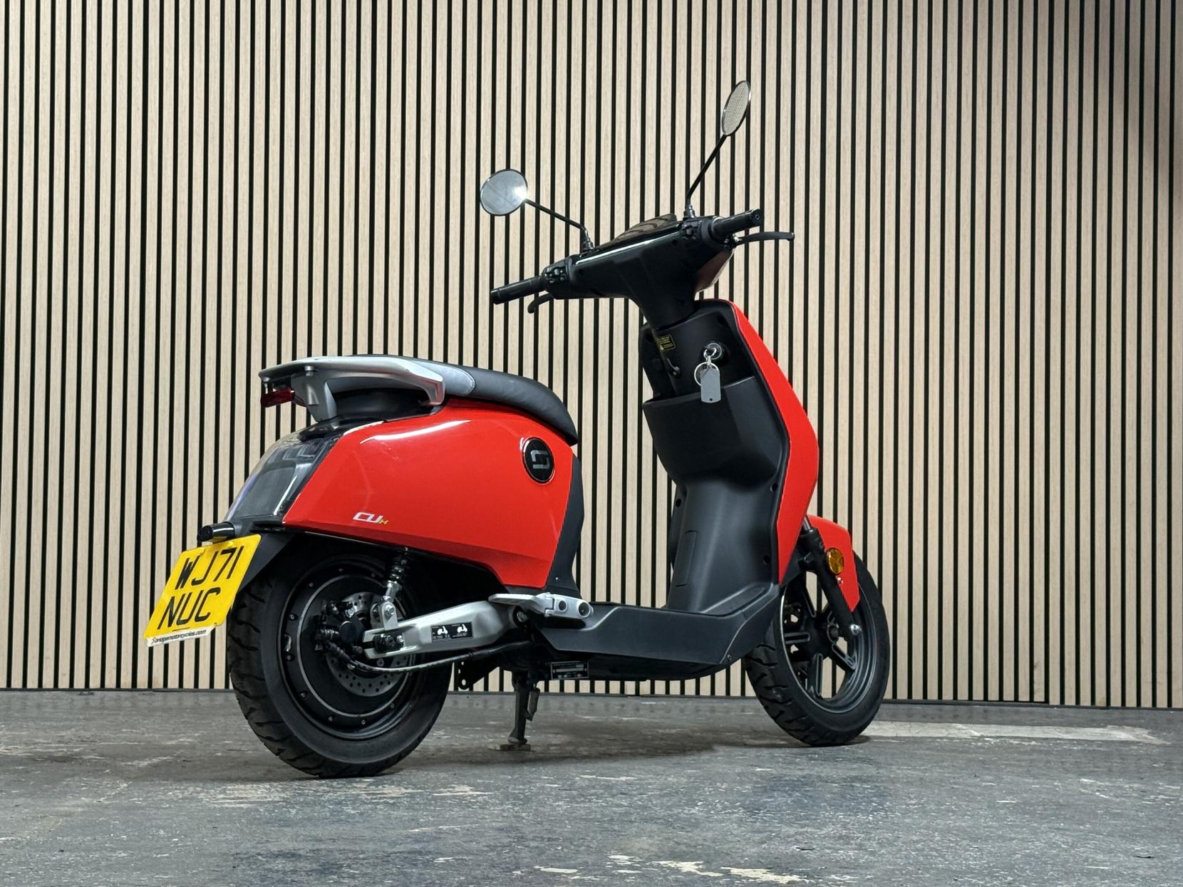 Vmoto CUx Moped Electric Automatic (4 ps)