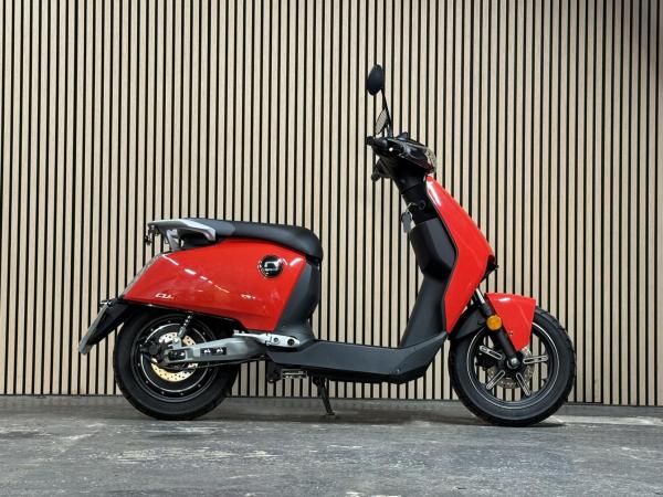 Vmoto CUx Moped Electric Automatic (4 ps)
